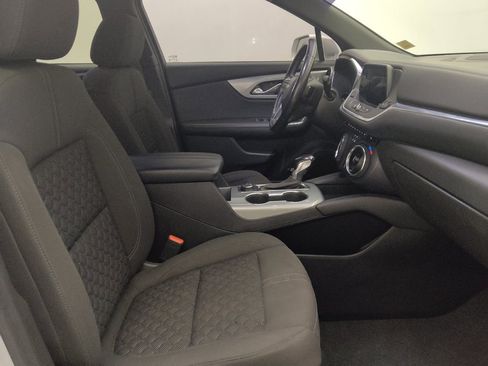 Used 2020 Chevrolet Blazer LT FWD image 21