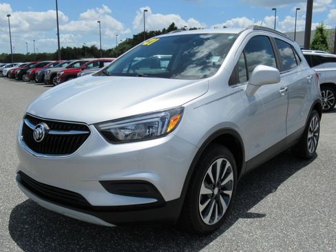 Used 2021 Buick Encore Preferred w/ Safety Package AWD/4WD image 3