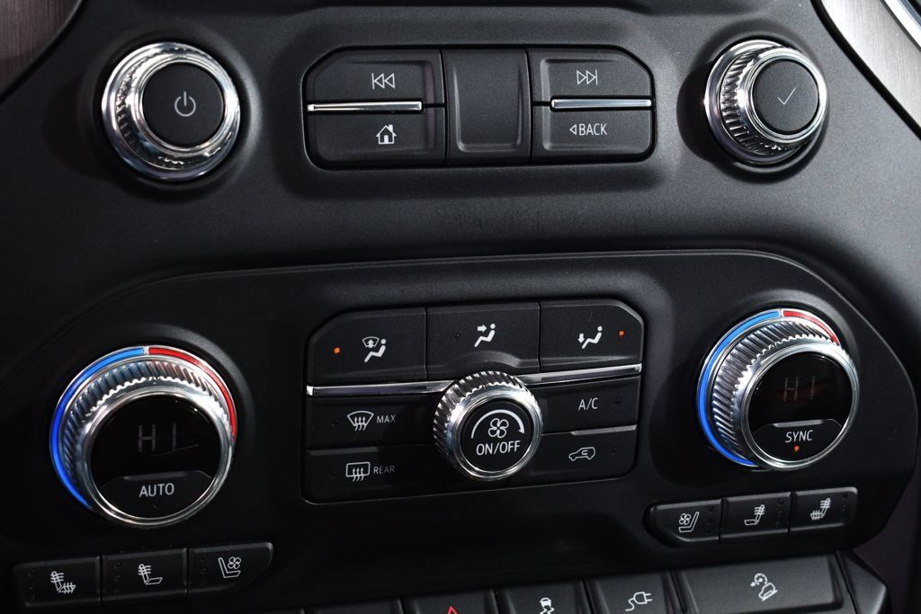 Used 2021 GMC Sierra 1500 AT4 w/ AT4 Premium Package AWD/4WD image 29