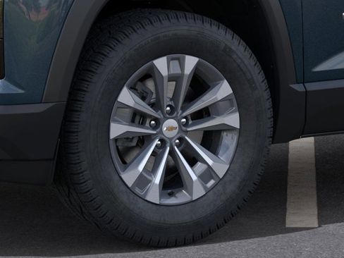 New 2026 Chevrolet Equinox LT w/ Convenience Package II FWD image 9