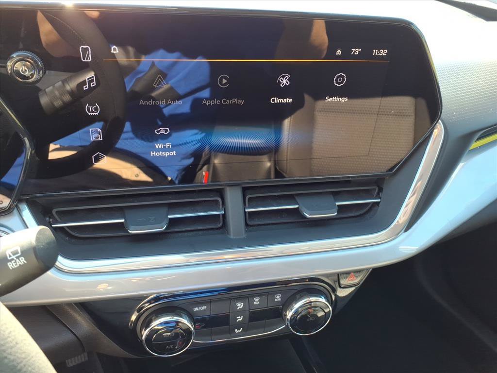 Used 2024 Chevrolet Trax LT FWD image 29