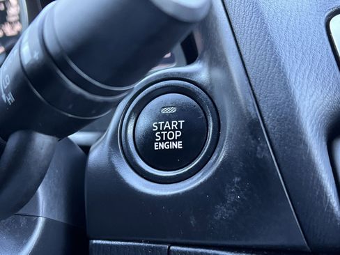 Used 2018 MAZDA MAZDA3 Touring image 30