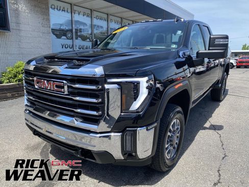 Certified 2025 GMC Sierra 2500 SLE AWD/4WD image 1