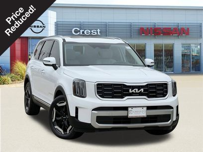 Used 2024 Kia Telluride S w/ S Sunroof Package