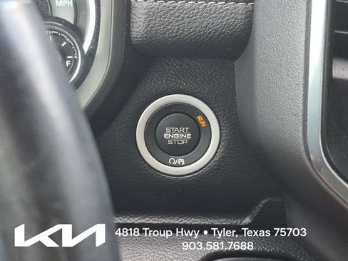 Used 2023 RAM 1500 Laramie AWD/4WD image 33