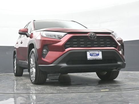 Used 2021 Toyota RAV4 XLE Premium image 42