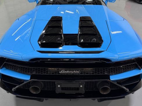 Used 2020 Lamborghini Huracan EVO RWD image 21