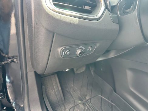 Used 2024 Chevrolet Equinox Premier w/ LPO, Floor Liner Package AWD/4WD image 16