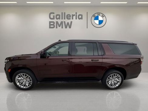 Used 2023 Chevrolet Suburban RST w/ Luxury Package image 10