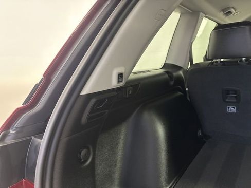 Used 2023 Jeep Grand Cherokee Limited AWD/4WD image 9
