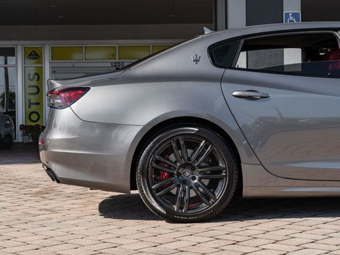 Used 2022 Maserati Quattroporte GT image 25