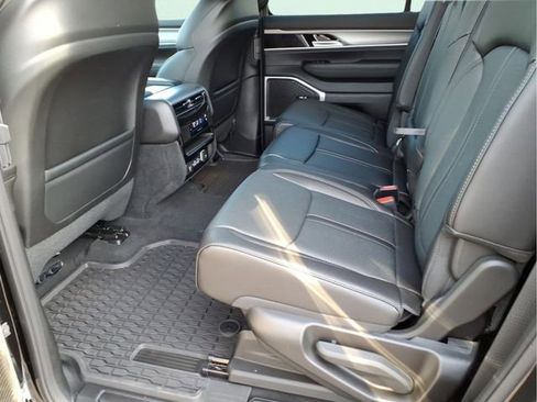 New 2026 Jeep Grand Wagoneer 4WD image 8