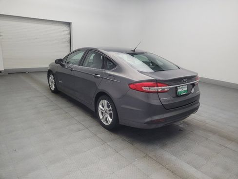 Used 2018 Ford Fusion S FWD image 5