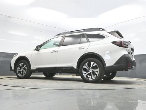 Used 2020 Subaru Outback Limited AWD/4WD image 31