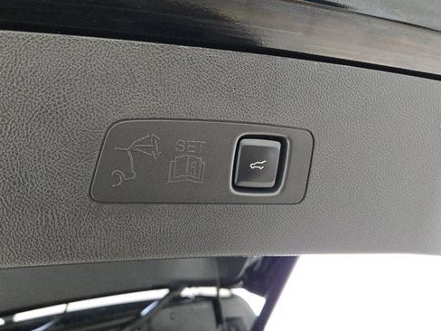 Used 2025 Lincoln Corsair Grand Touring w/ Equipment Group 302A AWD/4WD image 16