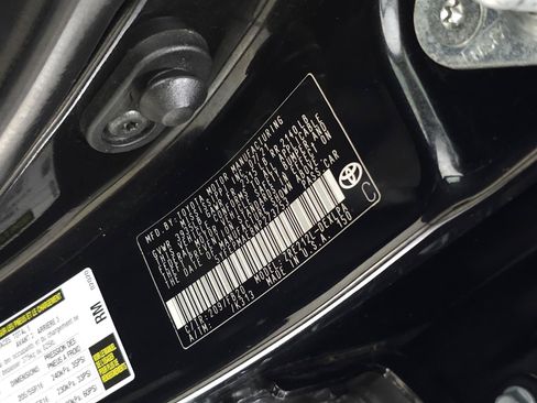 Used 2022 Toyota Corolla LE FWD image 26