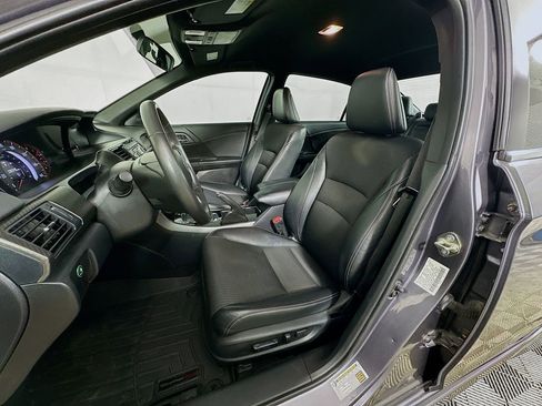 Used 2016 Honda Accord Sport image 23