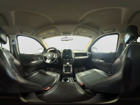 Used 2016 Jeep Compass Latitude AWD/4WD image 41