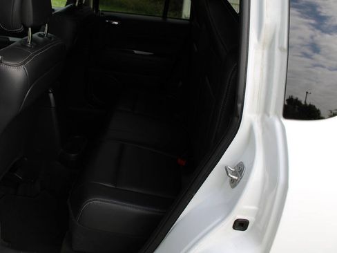 Used 2016 Jeep Compass High Altitude AWD/4WD image 28