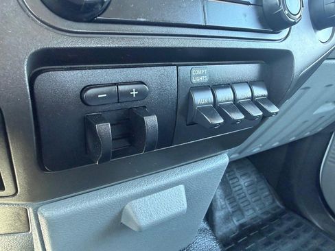 Used 2015 Ford F250 XL RWD image 42