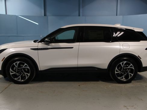 New 2026 Lincoln Nautilus Premier w/ Equipment Group 102A image 35