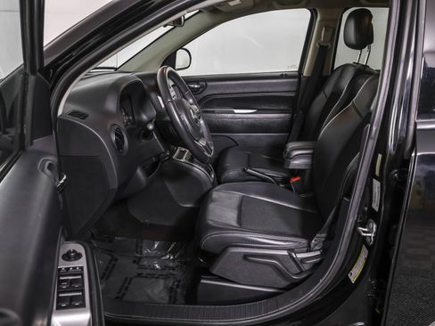 Used 2014 Jeep Compass Latitude image 7