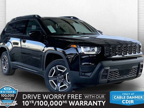New 2026 Jeep Cherokee Laredo AWD/4WD image 1