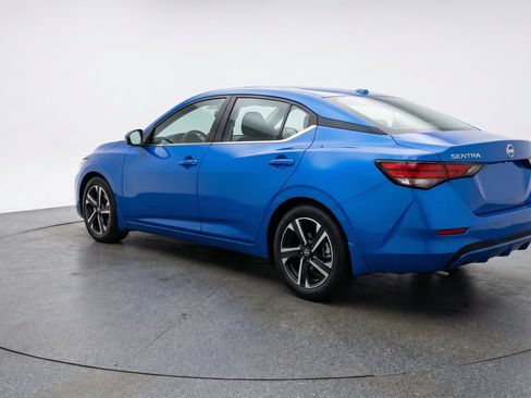 Used 2025 Nissan Sentra SV FWD image 6