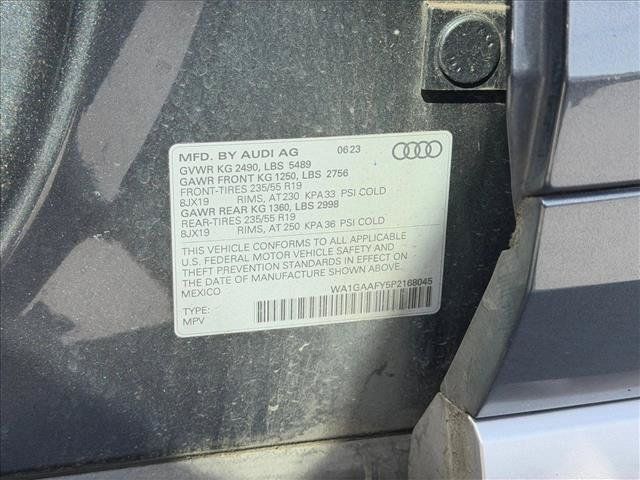 Used 2023 Audi Q5 2.0T Premium w/ Convenience Package AWD/4WD image 17