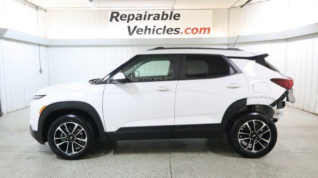 Used 2026 Chevrolet TrailBlazer LT w/ LT Cold Weather Package AWD/4WD image 1