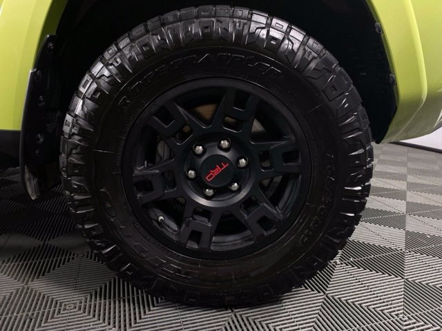Used 2023 Toyota 4Runner TRD Off-Road Premium w/ Moonroof Package AWD/4WD image 11