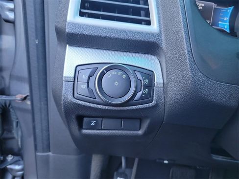 Used 2014 Ford Explorer XLT w/ Equipment Group 201A image 19