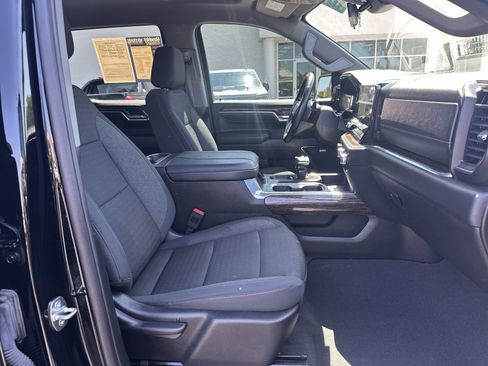 Certified 2024 GMC Sierra 1500 Elevation w/ Preferred Package AWD/4WD image 22