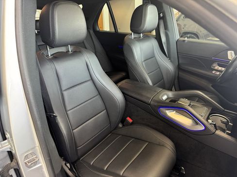 Used 2020 Mercedes-Benz GLE 350 4MATIC w/ Premium Package image 19