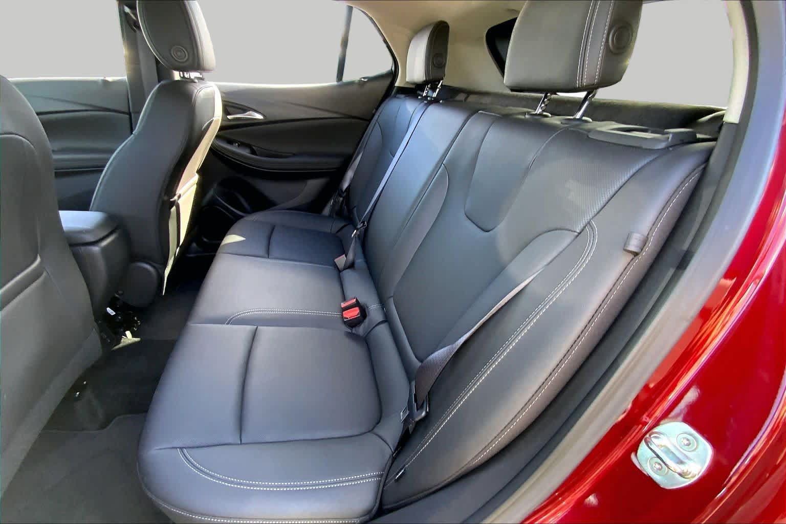Used 2024 Buick Encore GX Sport Touring w/ Advanced Technology Package AWD/4WD image 20