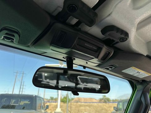 New 2025 Jeep Gladiator Sport image 24