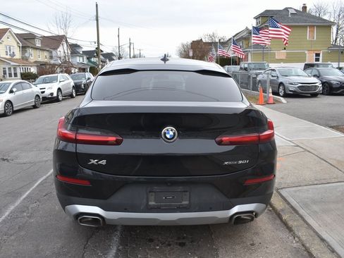 Used 2024 BMW X4 xDrive30i image 7