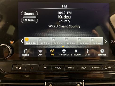 Used 2025 Nissan Pathfinder SL FWD image 65