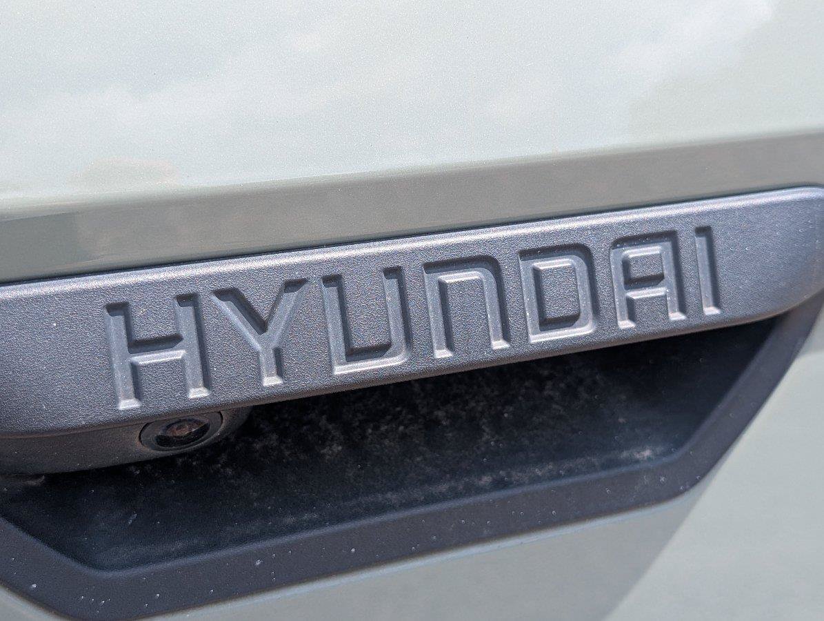 Used 2024 Hyundai Santa Cruz SEL w/ Activity Package FWD image 6