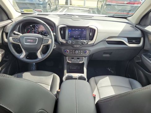 Used 2023 GMC Terrain Denali w/ Denali Premium Package AWD/4WD image 13