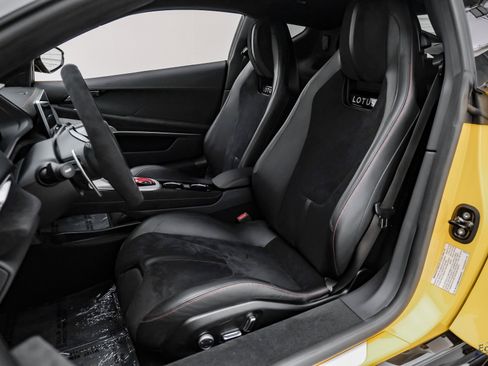 Used 2024 Lotus Emira First Edition image 39