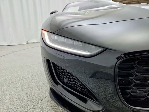 Certified 2022 Jaguar F-TYPE R-Dynamic image 25