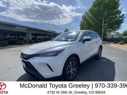 Used 2021 Toyota Venza LE AWD/4WD image 5
