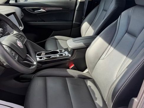 Used 2023 Buick Envision Essence image 10