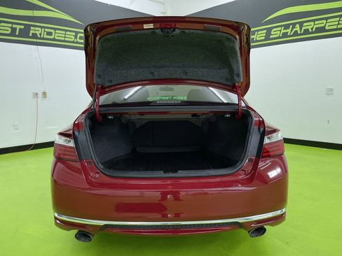 Used 2017 Honda Accord Sport Special Edition image 9