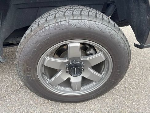Used 2022 Ford F150 Platinum w/ Equipment Group 701A High AWD/4WD image 18
