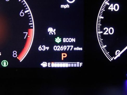 Used 2023 Honda HR-V Sport image 25