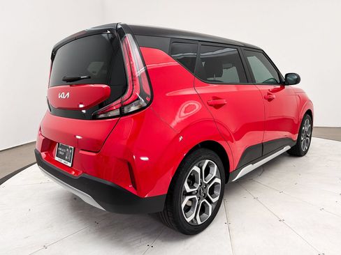 Certified 2025 Kia Soul EX FWD image 18