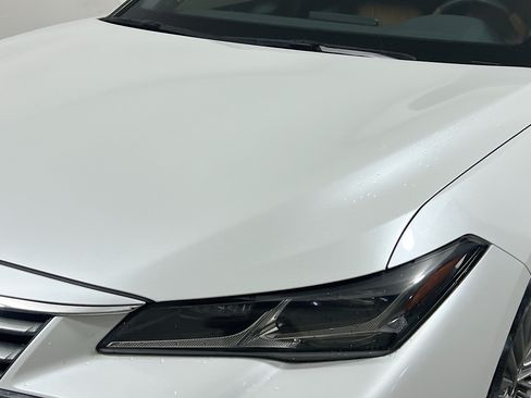 Used 2021 Toyota Avalon Limited w/ Advanced Safety Package FWD image 11