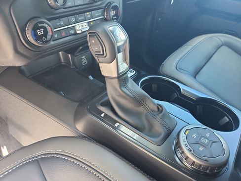 New 2026 Ford Bronco Outer Banks AWD/4WD image 13